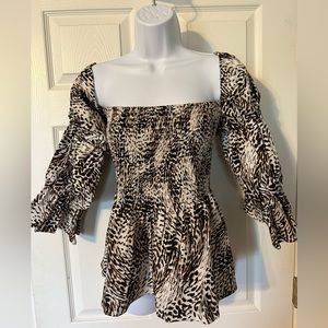 EXPRESS  off the shoulder bubble sleeve animal print top, size L, NWT